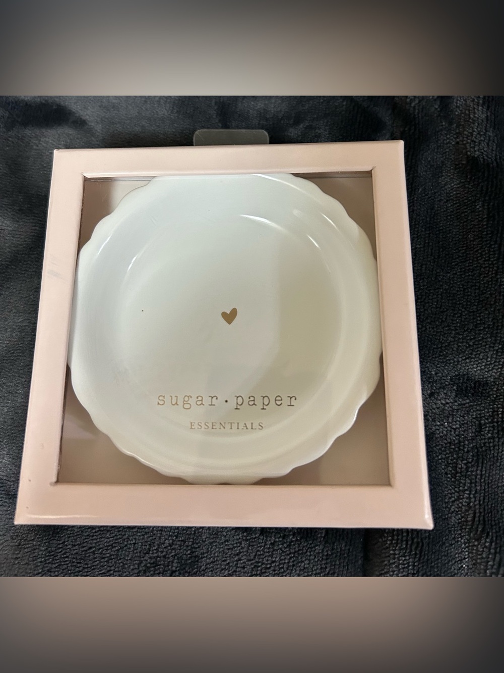 Sugar Paper Round Heart Trinket Tray